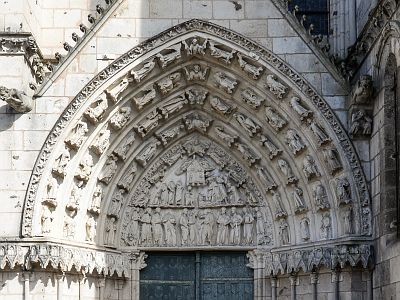 Bild "Poitiers_Kathedrale_Portal_rechts_02.jpg"